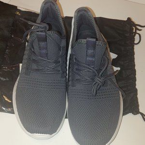 New Thick Soled Lightweight Sneakers Running Shoes
